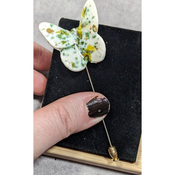Vintage Ceramic Butterfly Stick Pin Mottled White And Green Glaze - Picture 5 of 6